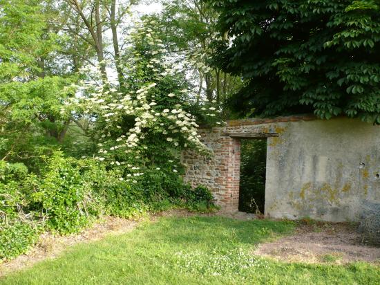 PORTE D'ACCES A LA LOIRE.